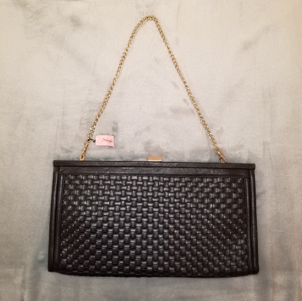 Woven clutch
